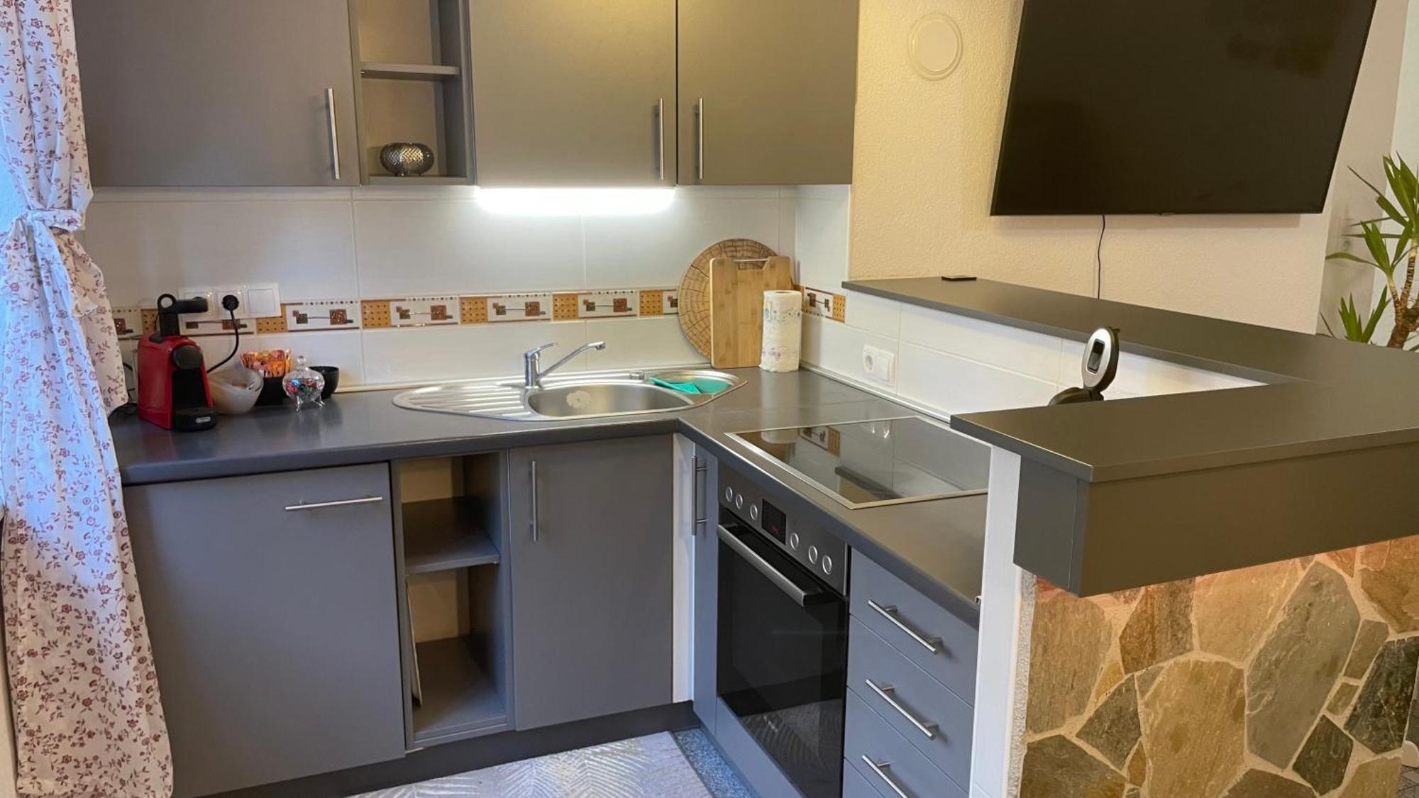 Zentrale, Moderne Wohnung In Graz Bagian luar foto