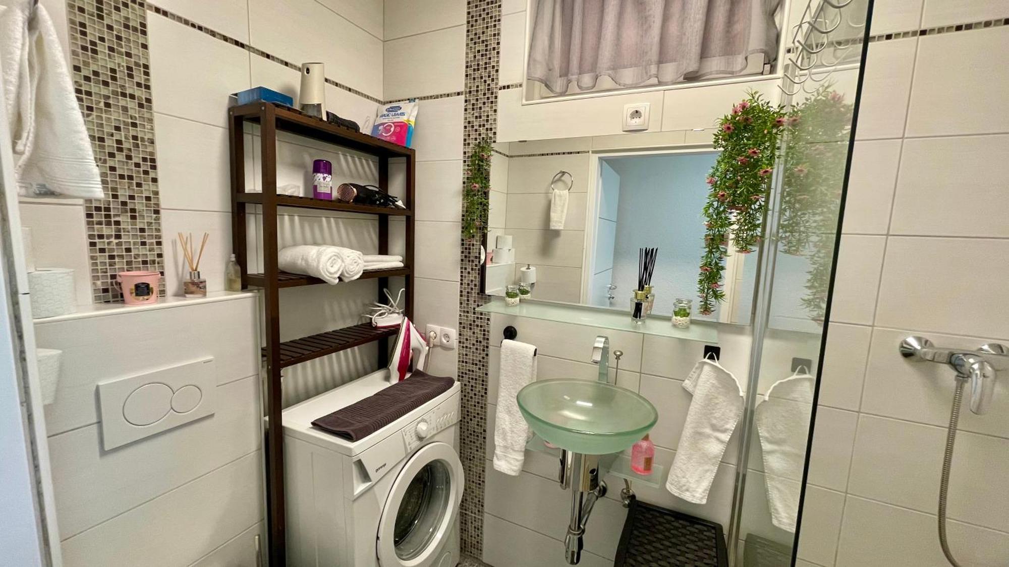 Zentrale, Moderne Wohnung In Graz Bagian luar foto